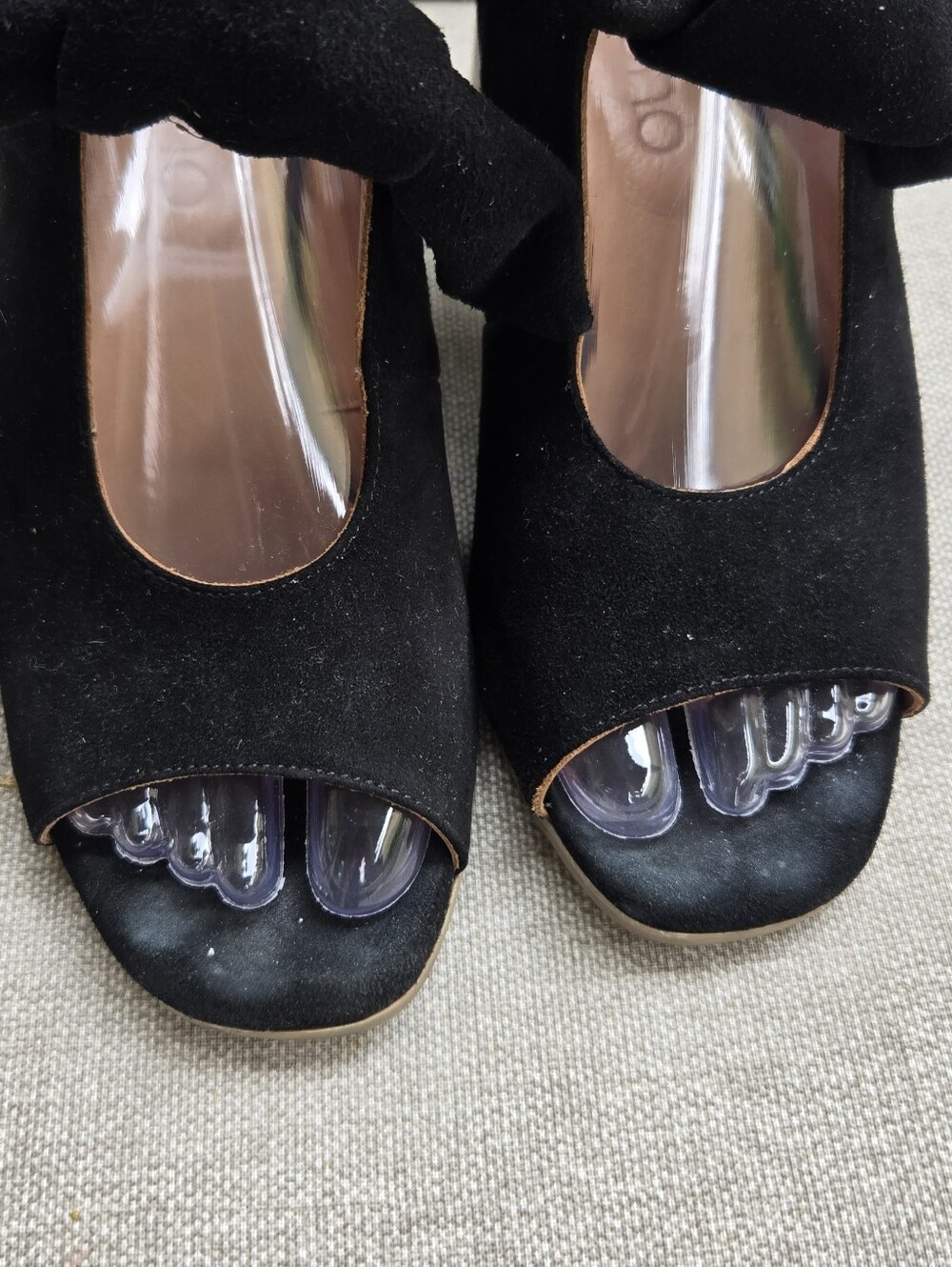 Bueno Ellie Black Suede Open-Toe Block Heel Sandals Bow Accent - Picture 6 of 11